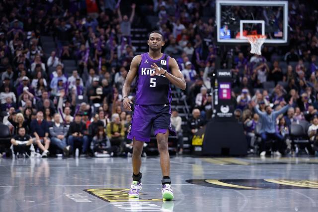 九游体育-福克斯联手文班？国王濒临解体 马刺挥出全力一击