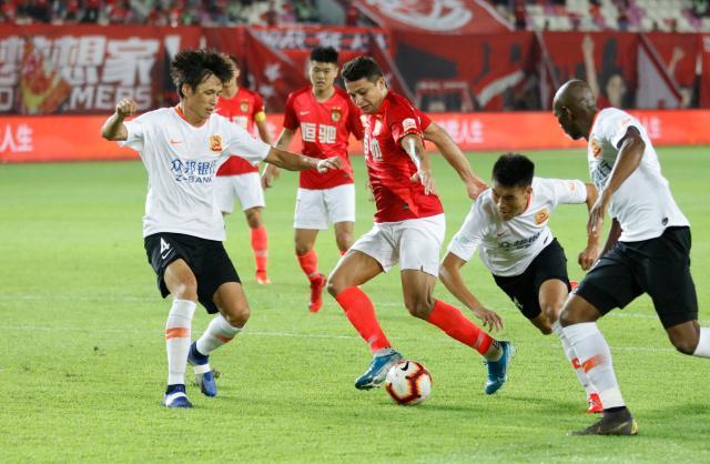 体育赛事预测-沪媒：足协或修改中超赛程 等待国脚归队顺延一周